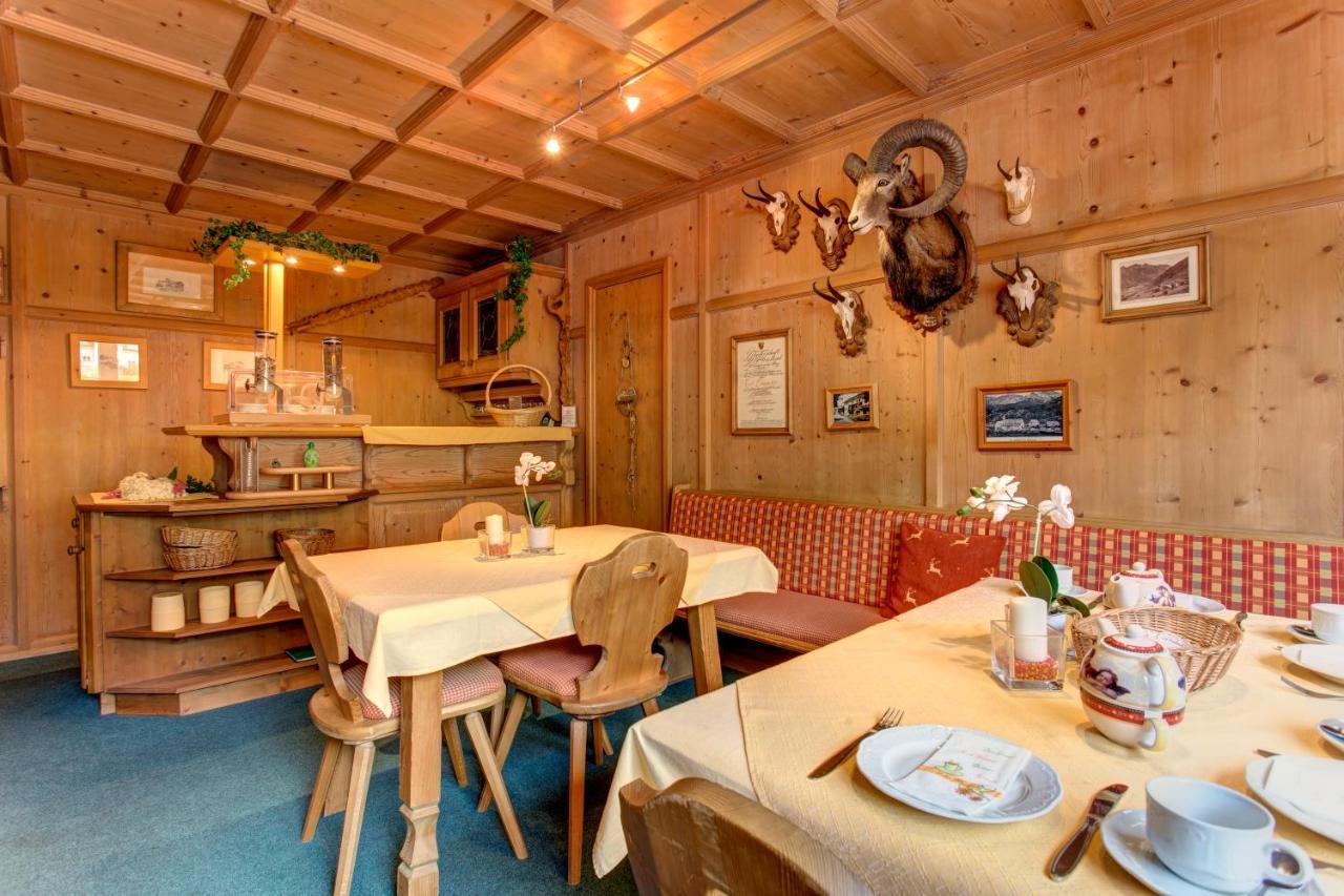 Bed and Breakfast Alpenruh Петтной-ам-Арльберг Екстер'єр фото