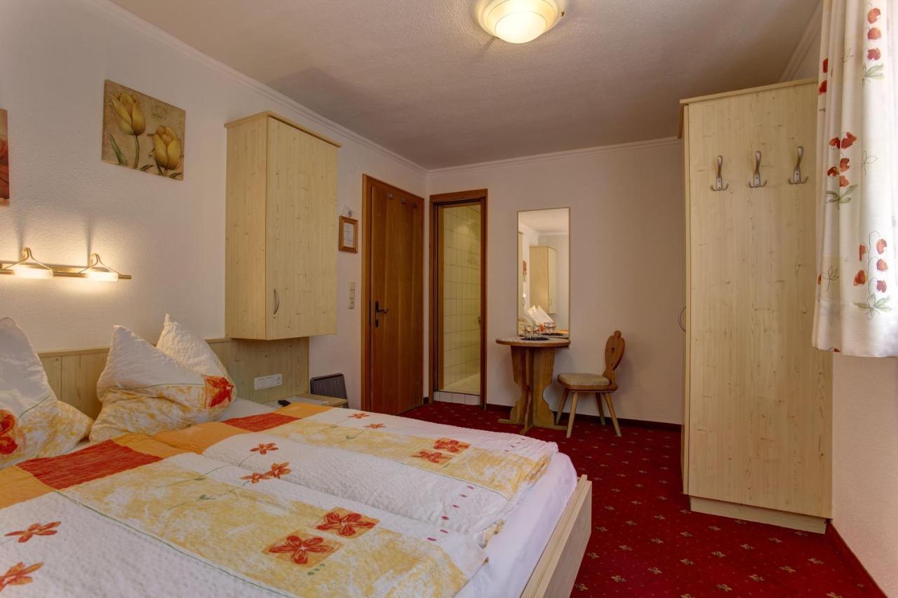 Bed and Breakfast Alpenruh Петтной-ам-Арльберг Екстер'єр фото