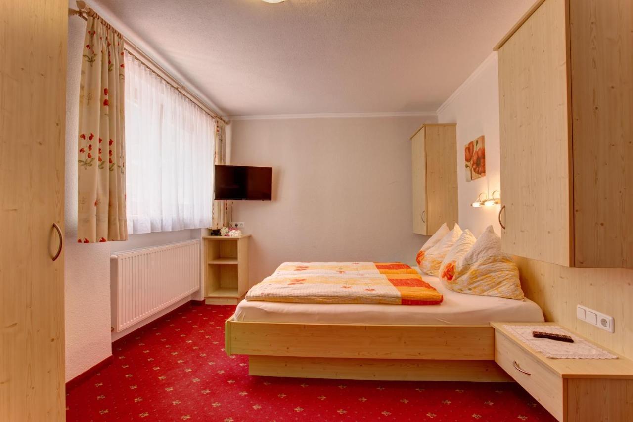 Bed and Breakfast Alpenruh Петтной-ам-Арльберг Екстер'єр фото